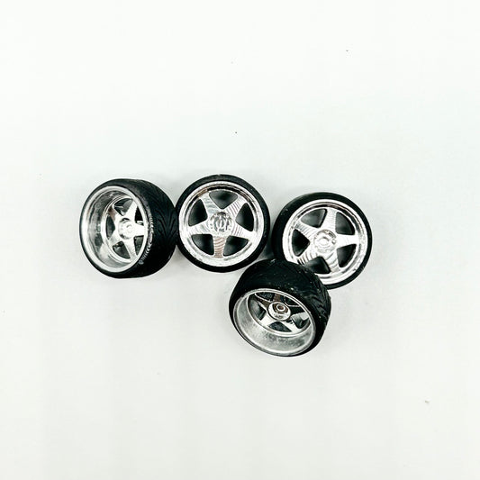 12.5mm Chrome 5 Spokes “Racers” Staggered Specialty Wheels