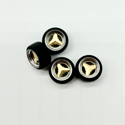 11mm Chrome Lip, Tri-Spoke Blade, Specialty Wheels